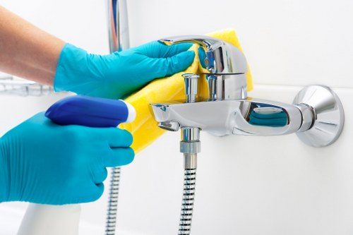 Upholstery stain cleaning in a Pondersend home